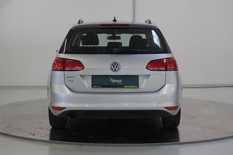 Volkswagen Golf - fotka 6 z 29