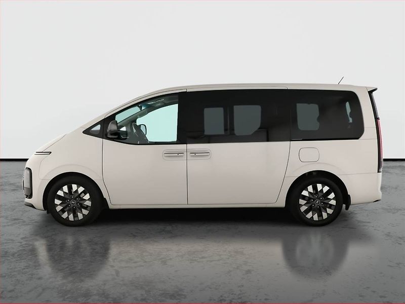 Hyundai Staria (2023) Luxury 2.2 CRDi, ČR, 1Maj, DPH - fotka 3 z 24