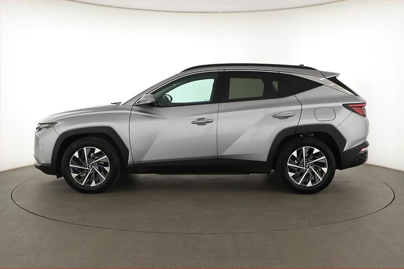 Hyundai Tucson (2021) 1.6 T-GDI 48V MHEV - fotka 3 z 19