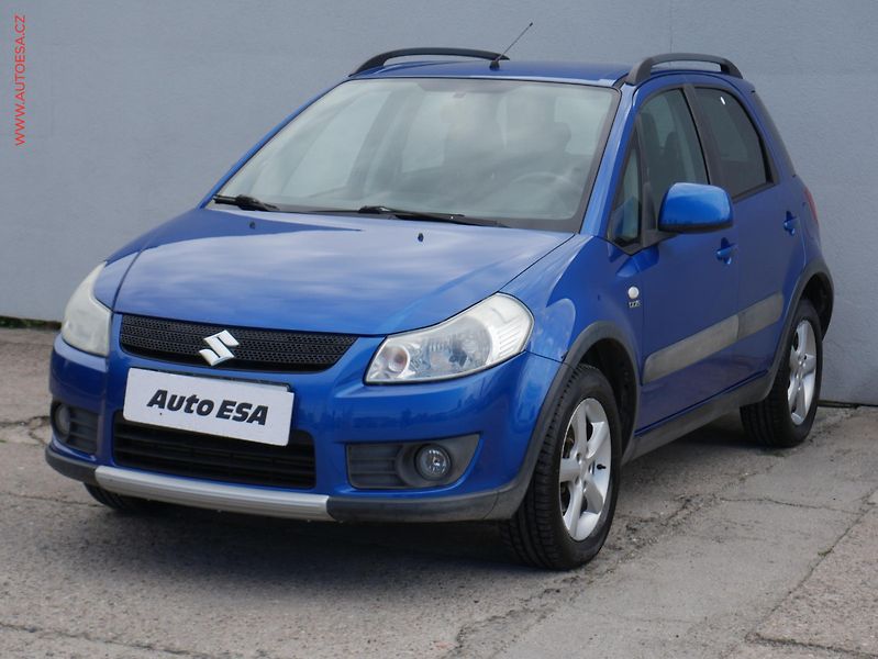 Suzuki SX4 (2008) 1.9DDiS 4x4, ČR, AC, park - fotka 3 z 18