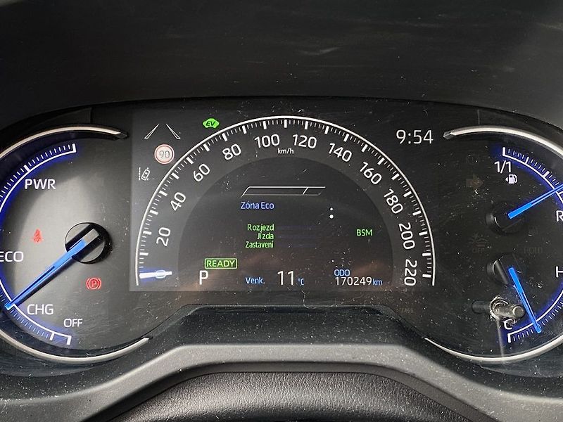 Toyota RAV4 2.5HSD, ČR, Executive, 4x4 - fotka 11 z 20