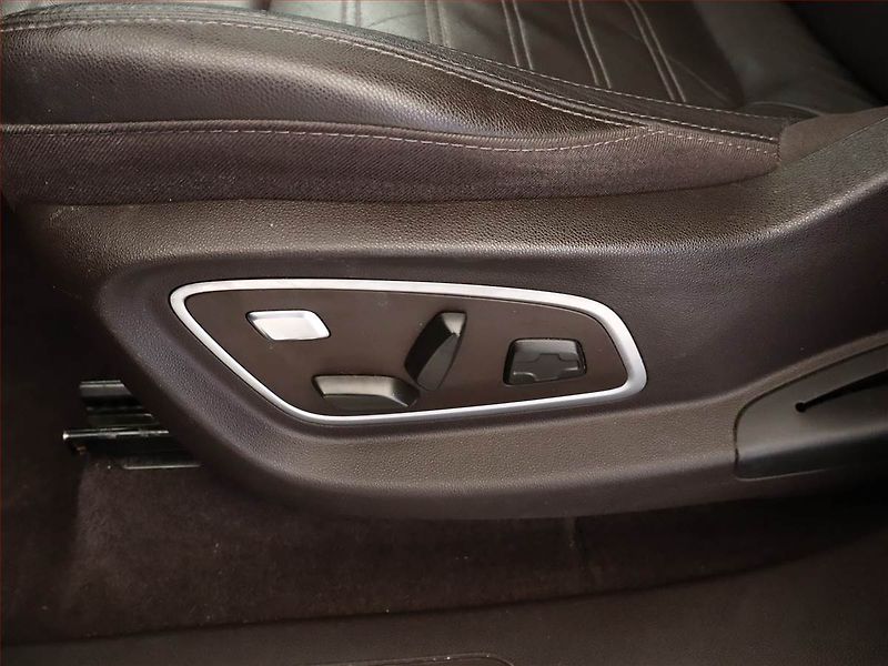 Renault Espace (2016) 1.6 dCi, Automat, 7 míst, Navi - fotka 18 z 25