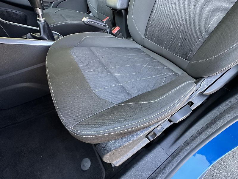 Ford EcoSport (2019) 1.0/92kW * NAVI *XENON* 1.Maj  - fotka 7 z 38