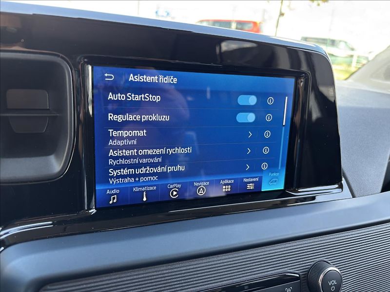 Ford Tourneo Courier 1,0 EcoBoost 91 kW Active AUT - fotka 36 z 44