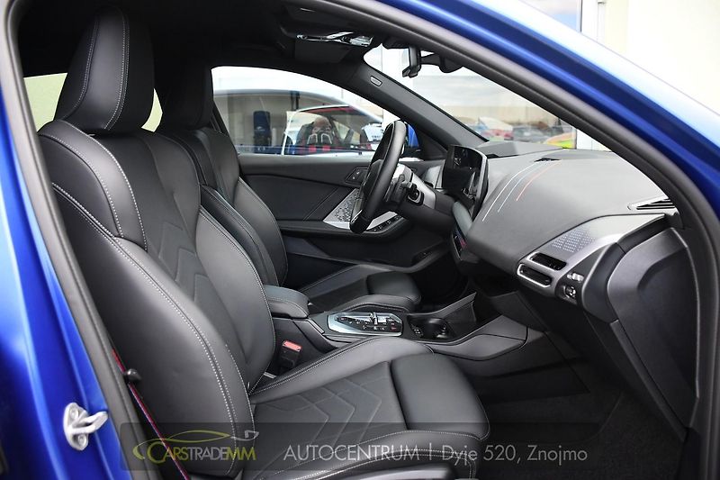 BMW Řada 1 118d M-SPORT 1M ČR HUD  - fotka 16 z 54