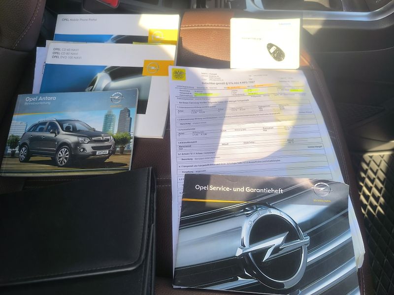 Opel Antara 170K,MAX VÝBAVA,KRÁSNÁ,105TKM - fotka 17 z 31