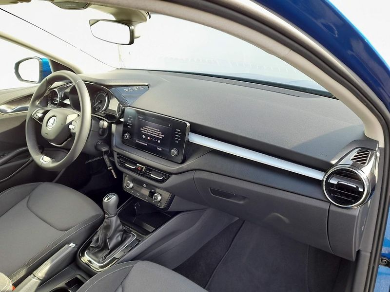 Škoda Fabia Ambition Plus Konektivita 1.0 - fotka 12 z 20
