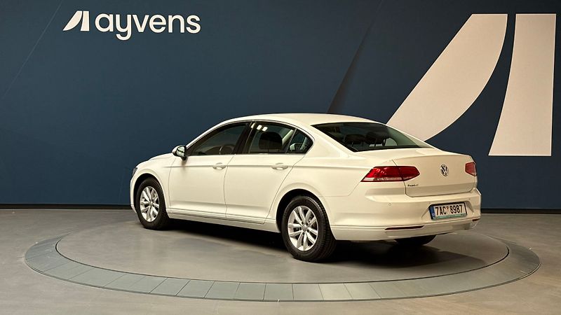 Volkswagen Passat 1.4 TSI BMT Comfortline - fotka 3 z 13