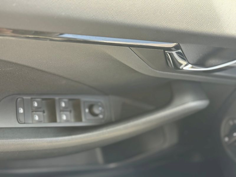Škoda Scala (2025) Selection 1.0 TSI 85 kW - fotka 18 z 22
