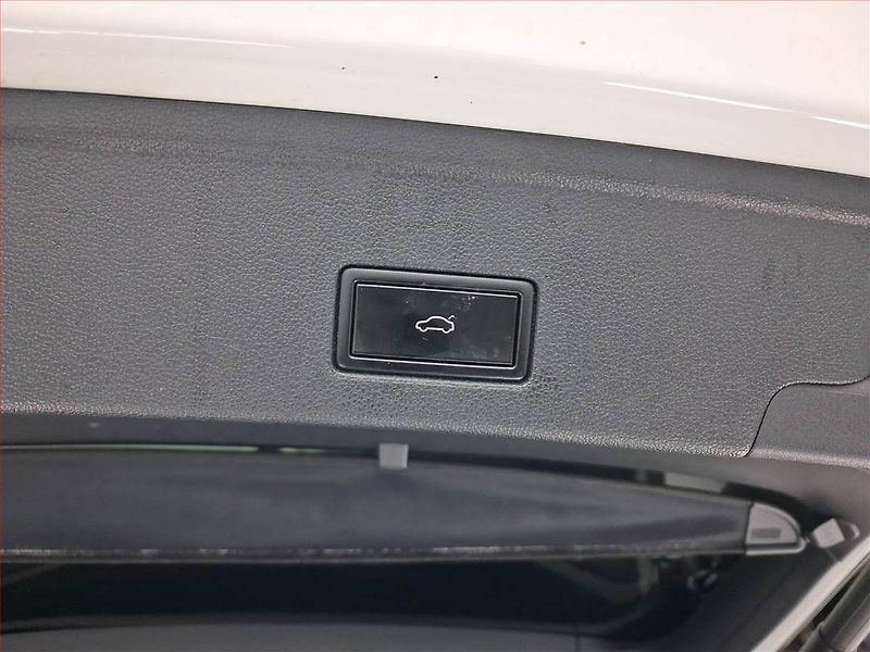 Volkswagen Touareg (2020) 3.0 TDI - fotka 21 z 21