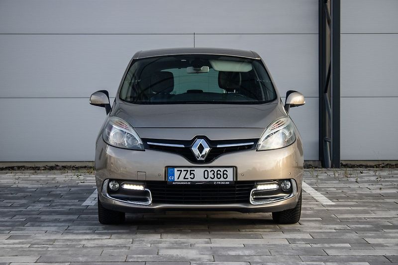 Renault Scénic - fotka 2 z 23
