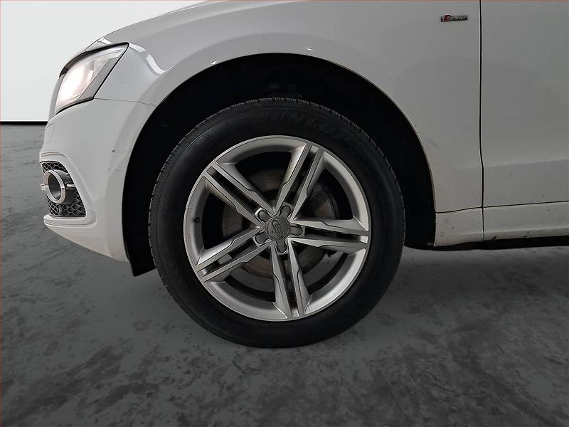 Audi Q5 (2014) 3.0 TDI, 4X4, Automat, Kůže - fotka 15 z 24