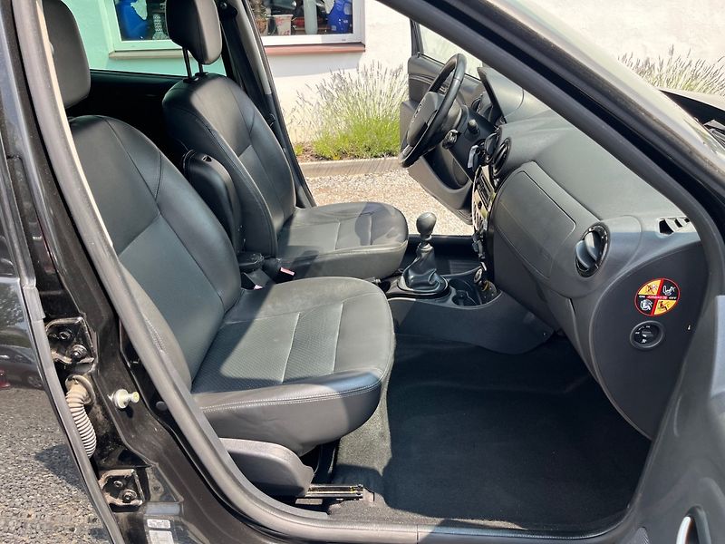 Dacia Duster (2010) 1.6 16 V  4x4 - fotka 13 z 28