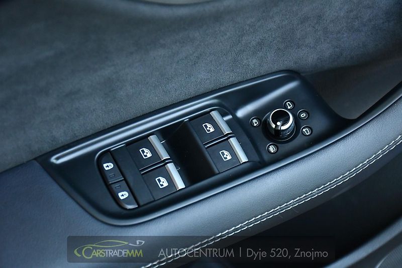 Audi SQ7 4.0TFSI V8 FACELIFT MATRIX - fotka 28 z 61