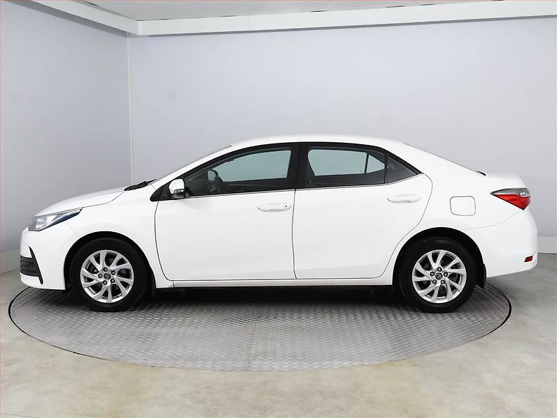 Toyota Corolla (2019) 1.6 Valvematic, Tempomat - fotka 3 z 16