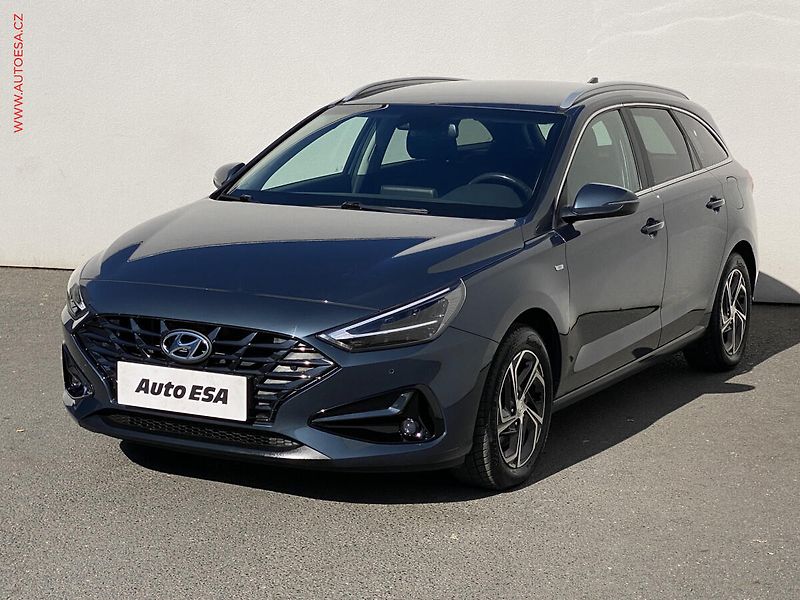 Hyundai i30 (2023) 1.5 T-GDi, ČR, Smart, TZ - fotka 3 z 18