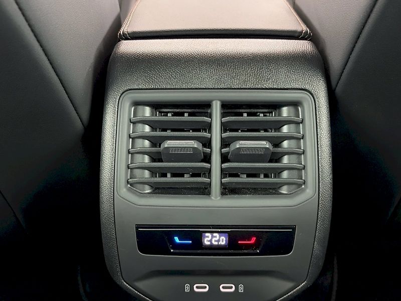 Cupra Formentor (2024) VZ 2.0 TSI 228kW 4X4 DSG - fotka 31 z 35