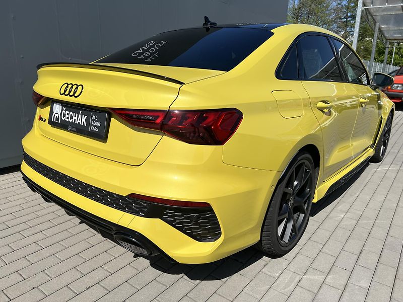 Audi RS 3 (2024) 2,5 TFSI Quattro 294KW - fotka 33 z 37