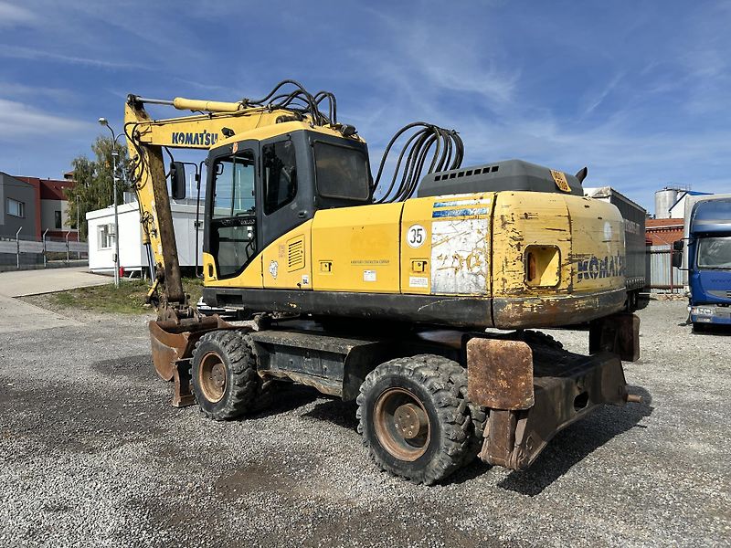 Komatsu (2006) PW200-7H - fotka 4 z 15