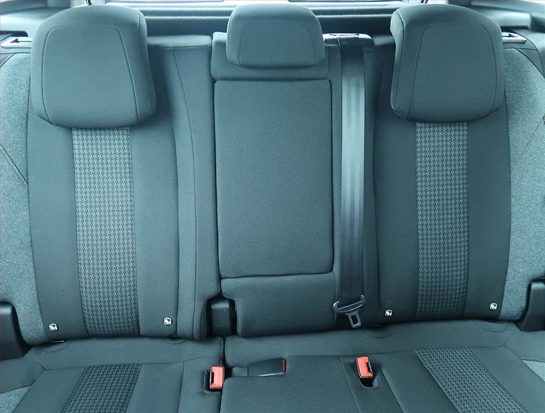 Peugeot 3008 (2021) 1.2 PureTech, Serv.kniha - fotka 10 z 16