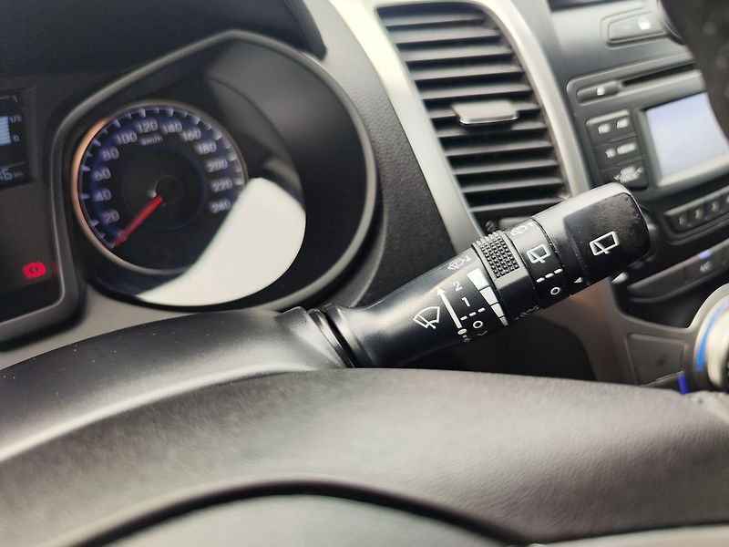 Hyundai ix20 1.6 CVVT/92kW Trikolor - fotka 23 z 26