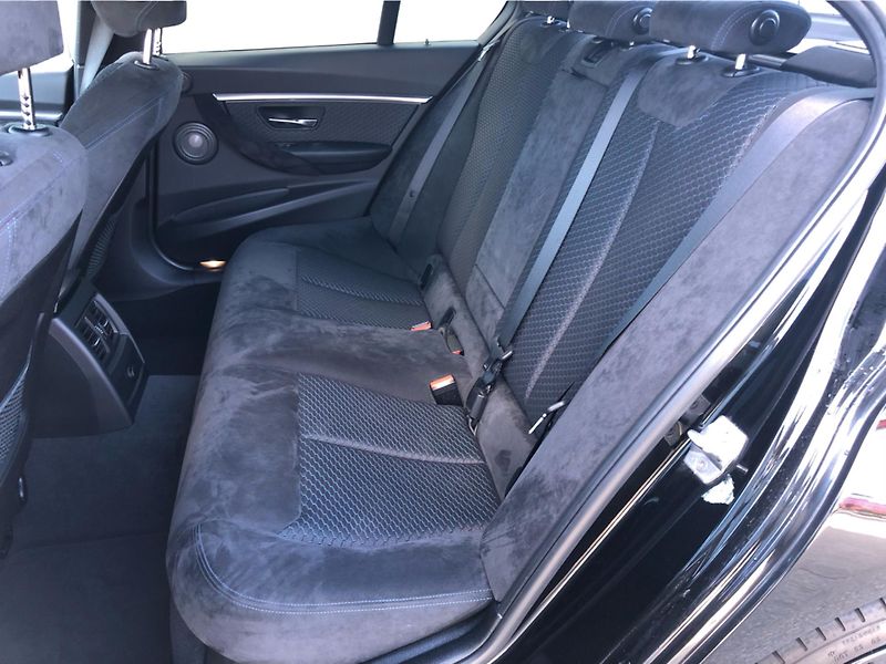 BMW Řada 3 d xDrive M paket - fotka 12 z 28