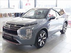 Mitsubishi Outlander (2025) 2.4 PHEV  INSTYLE - fotografie inzerátu