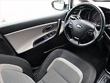 Kia Ceed (2016) Gold 1.6 GDI, Serv.kniha, Navi - náhled 7
