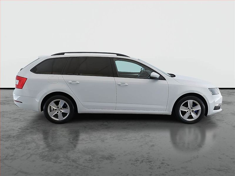 Škoda Octavia (2018) 2.0 TDI, Serv.kniha, Tempomat - fotka 6 z 15