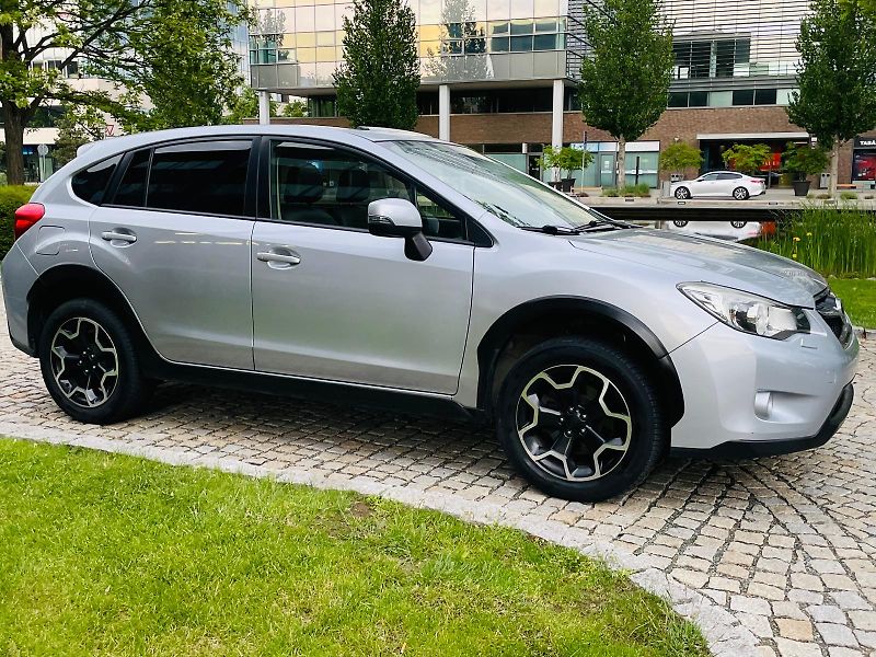 Subaru XV 2.0i 4x4 AUT VÝHŘEV SERVISKA - fotka 9 z 51