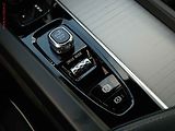 Volvo XC60 (2019) 2.0 D 4x4, R-design, AT, LED - náhled 15