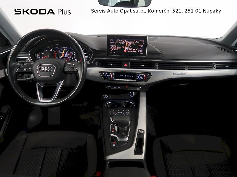 Audi A4 (2019) 40TDI 140KW 4x4 WEBASTO NAVI - fotka 5 z 39