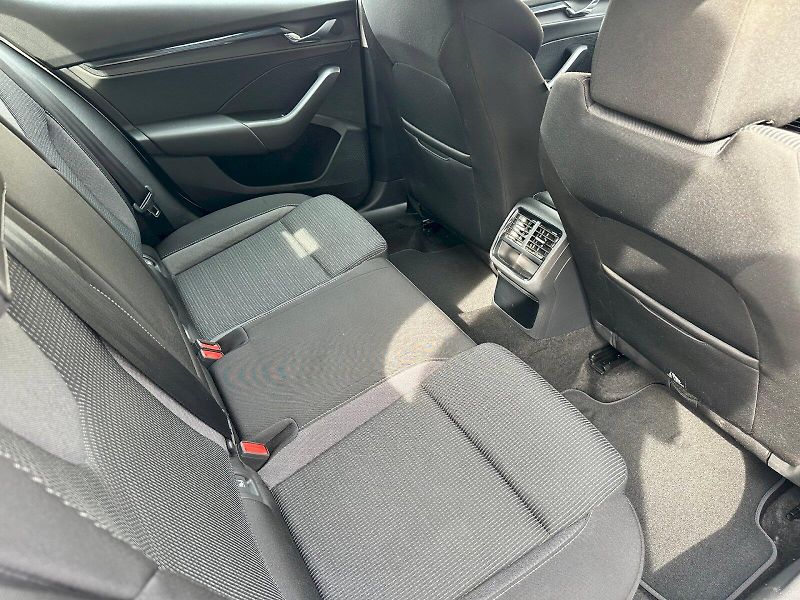 Škoda Octavia (2022) 1.5 TSI 110kW Ambition - fotka 21 z 23