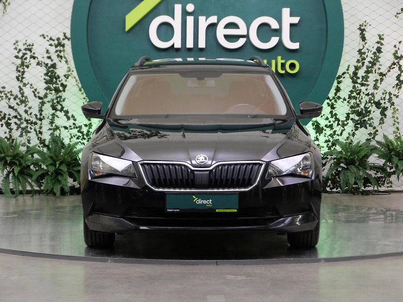 Škoda Superb - fotka 4 z 23