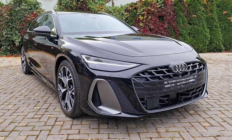 Audi A6 Avant (2025) quattro S-line Vzduch Pano Taž - fotka 1 z 52