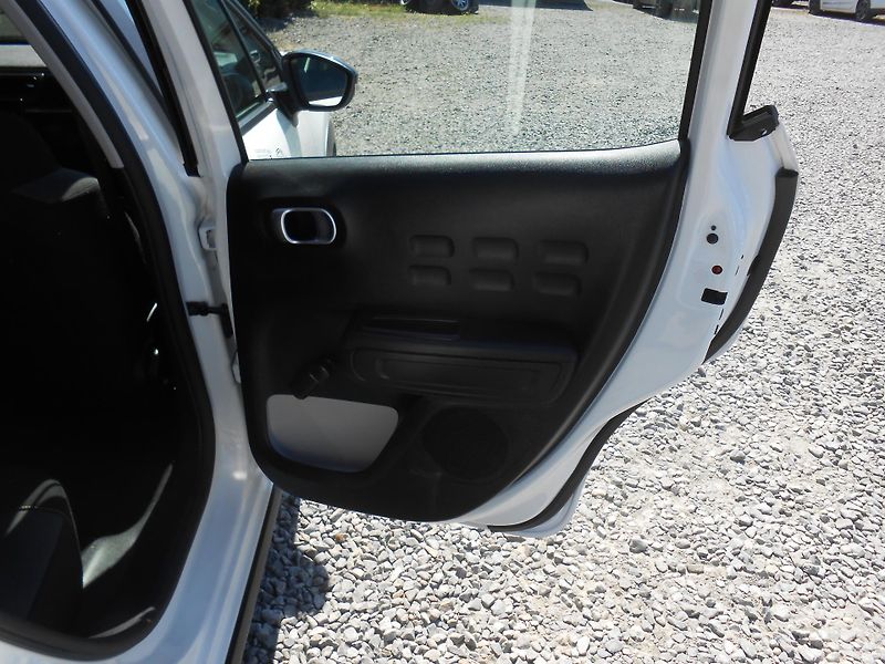 Citroën C3 1.5HDi,6kvalt, Full led - fotka 21 z 40