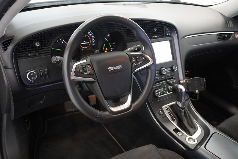 Saab 9-5 1.9 TID4 140kW - fotka 11 z 27