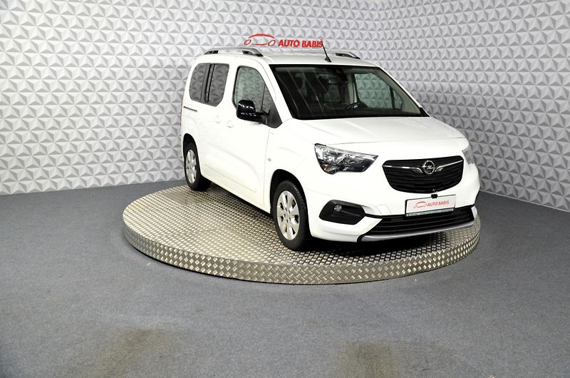 Opel Combo (2022) 1.5D 96 Elegance Plus 5d - fotka 3 z 21