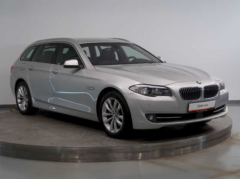 BMW Řada 5 (2012) 535d 230KW NAVI XENON - fotka 6 z 41