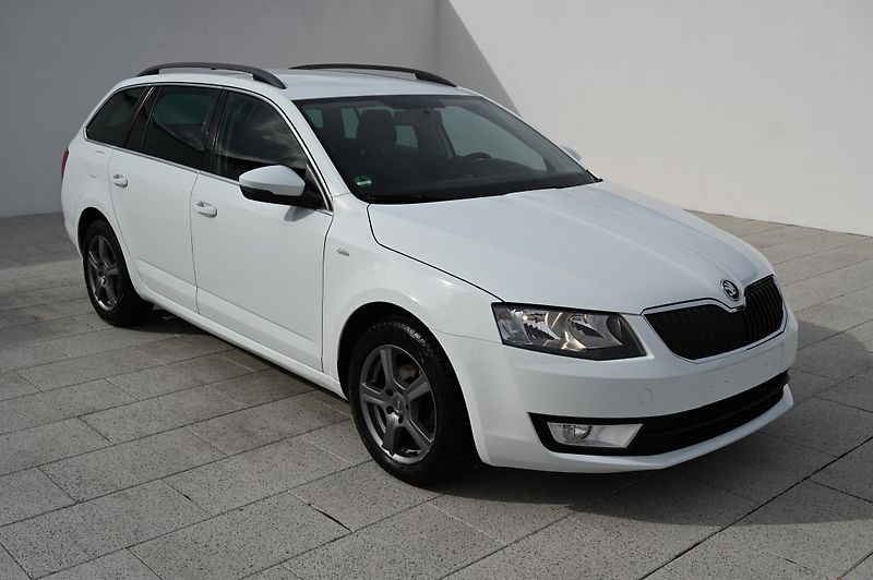 Škoda Octavia 1.6TDI 77KW Edition 4/2015 - fotka 3 z 39