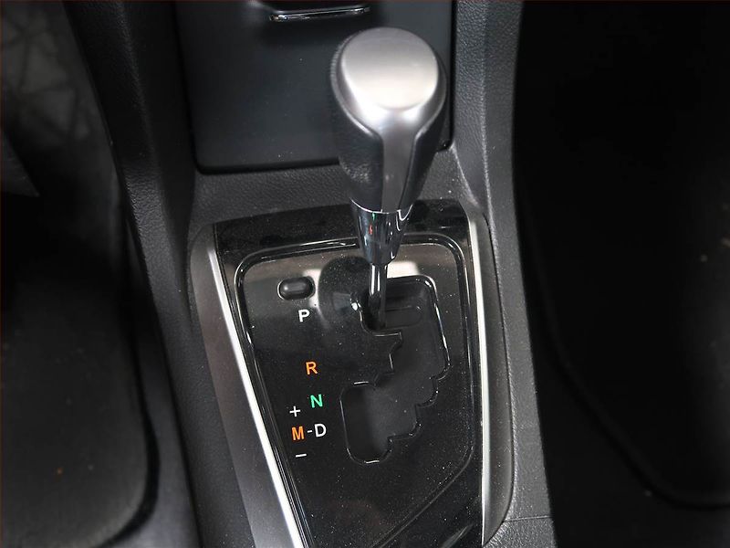 Toyota Corolla (2014) 1.6 Valvematic, Automat, ČR - fotka 12 z 15
