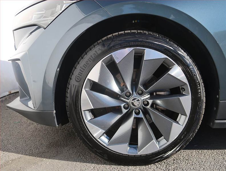 Škoda Enyaq (2021) 60 (62 kWh), SoH 91% - fotka 15 z 30