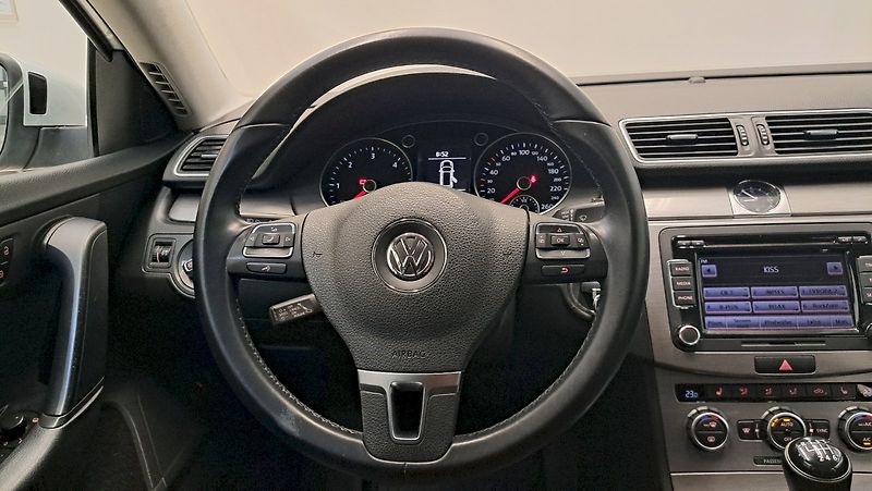 Volkswagen Passat (2012) VARIANT CL 2,0 TDI BMT 6G - fotka 19 z 23