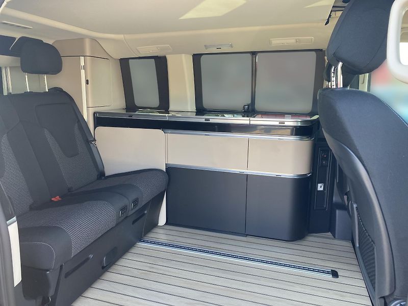Mercedes-Benz Třídy V MarcoPolo 250d 4M AIRMATIC - fotka 16 z 26