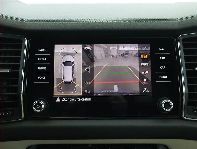 Škoda Kodiaq (2022) Laurin&Klement 2.0 TDI - fotka 16 z 17