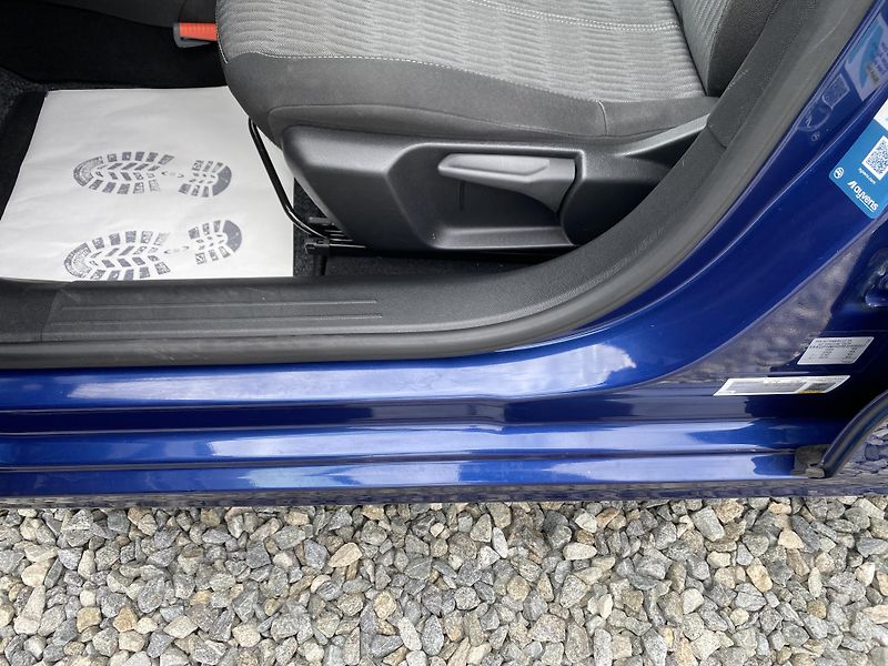 Opel Corsa 1.2i 75PS LIFE NAVI ALU 88TKM! - fotka 145 z 158