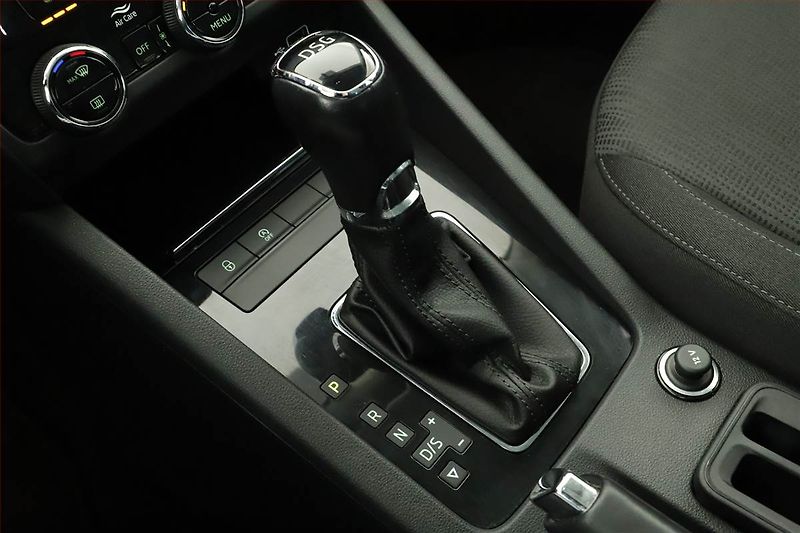 Škoda Octavia (2018) Style 1.6 TDI, Automat, Navi - fotka 10 z 14