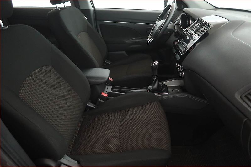Mitsubishi ASX (2018) Invite 1.6 MIVEC, Tempomat - fotka 9 z 18