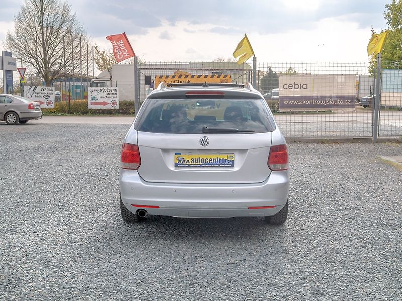 Volkswagen Golf (2010) 1.6TDI 77KW DSG – PO ROZVODECH - fotka 7 z 48
