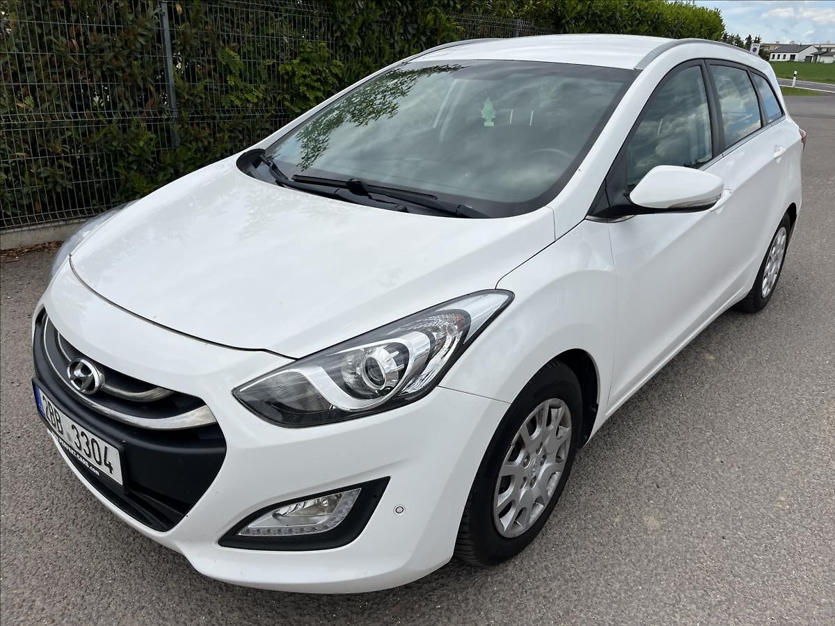Hyundai i30 1.6 CRDi 81KW KLIMA ČR 2x PNEU